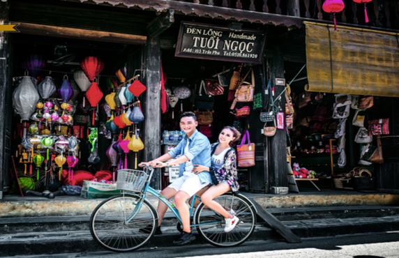 Hoi An Shopping: Les Meilleures Boutiques De Souvenirs Pour Les Touristes Hoi An Shopping: Les Meilleures Boutiques De Souvenirs Pour Les Touristes